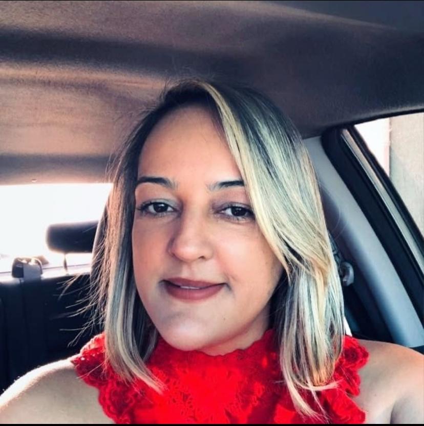 Psicóloga Leonária Alves